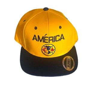 NEW - Club America Futbol Snapback